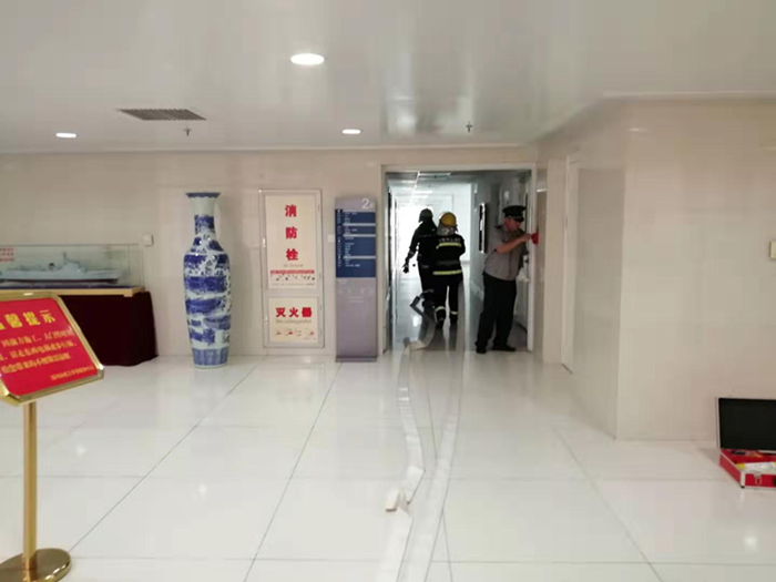 ƣǿӦ  ߴ
ڣ2019-09-26 15:41:09
1144